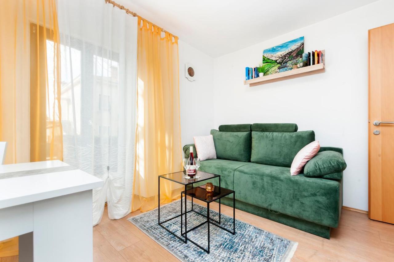 Roze Apartament